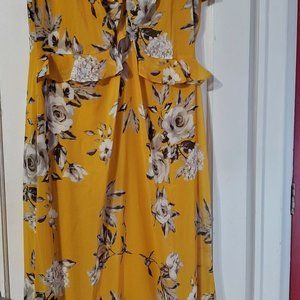 Beautiful never worn summer dress.